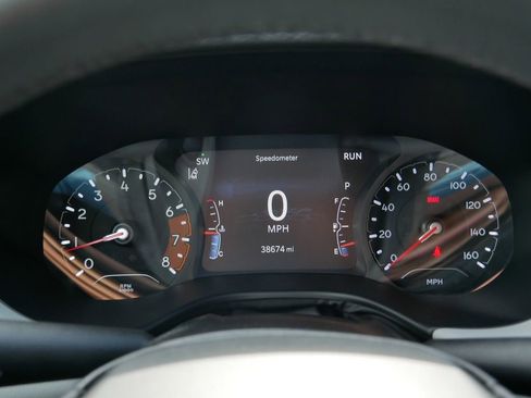 Used 2024 Jeep Compass Limited image 19