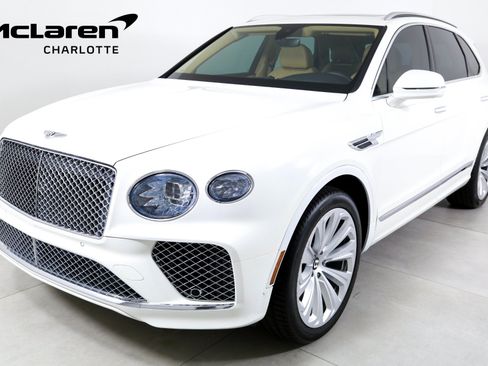 Used 2021 Bentley Bentayga Plug-In Hybrid AWD/4WD image 1