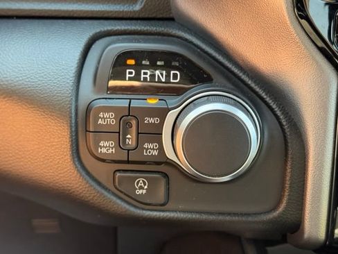 Certified 2025 RAM 1500 Big Horn AWD/4WD image 18