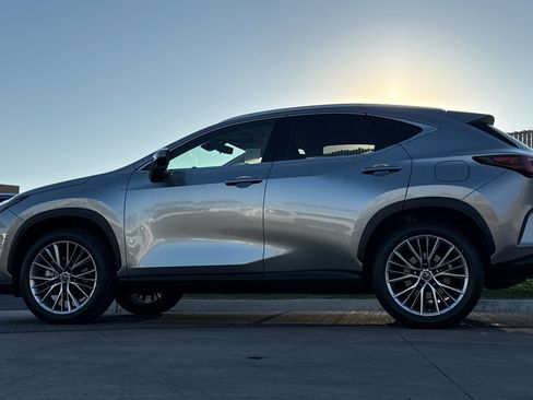 Used 2022 Lexus NX 350 AWD w/ Luxury Package image 7