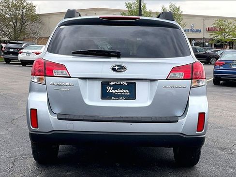 Used 2013 Subaru Outback 2.5i Premium AWD/4WD image 3