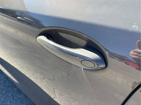 Used 2021 BMW 530i xDrive w/ Premium Package image 16