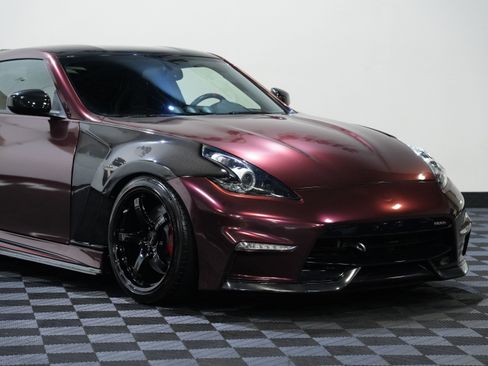 Used 2018 Nissan 370Z NISMO RWD image 9