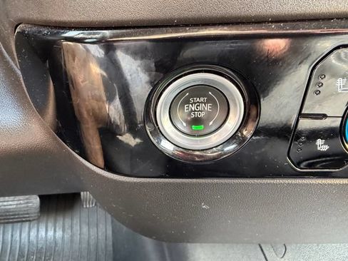 Used 2022 Chevrolet Silverado 1500 RST AWD/4WD image 17