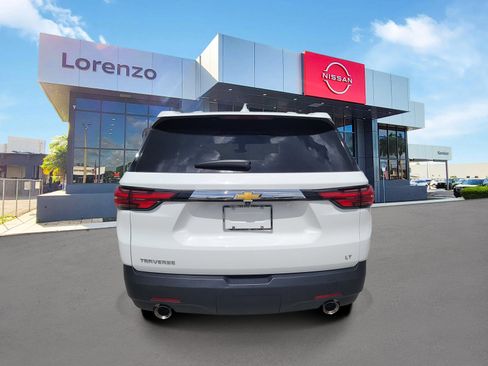Used 2023 Chevrolet Traverse LT FWD image 6