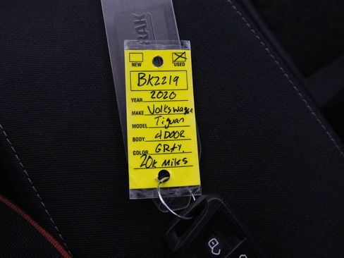 Used 2020 Volkswagen Tiguan S image 24