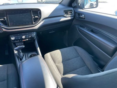 Used 2025 Dodge Durango GT AWD/4WD image 10