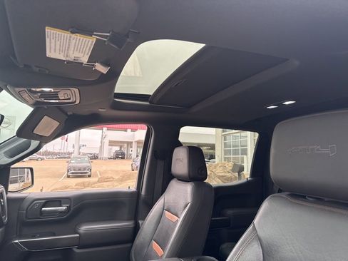 Used 2019 GMC Sierra 1500 AT4 w/ AT4 Premium Package image 13
