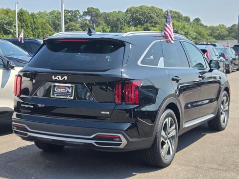 Used 2023 Kia Sorento SX Prestige w/ Panoramic Sunroof Package AWD/4WD image 4