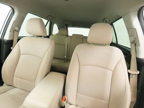 Used 2019 Subaru Outback 2.5i Premium AWD/4WD image 13