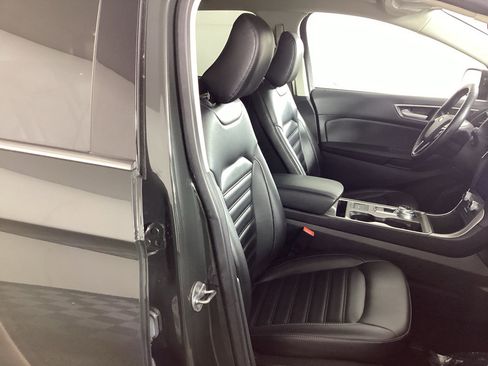 Used 2023 Ford Edge SEL w/ Convenience Package image 8