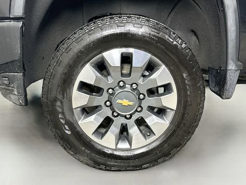 Used 2023 Chevrolet Silverado 2500 Custom w/ Custom Value Package image 29