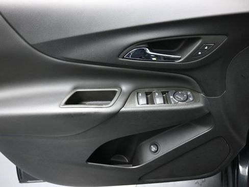 Used 2023 Chevrolet Equinox LT image 13