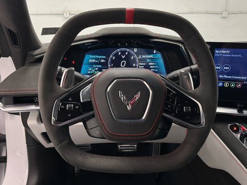 Used 2023 Chevrolet Corvette Stingray Premium Conv w/ Z51 Performance Package image 26