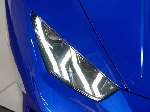Used 2018 Lamborghini Huracan LP 580-2 image 10