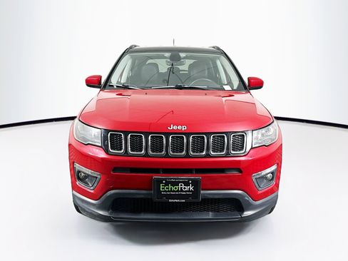 Used 2018 Jeep Compass Latitude w/ Popular Equipment Group image 2