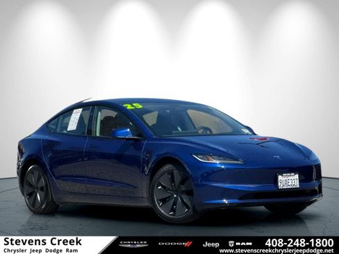 Used 2025 Tesla Model 3 Long Range RWD image 1