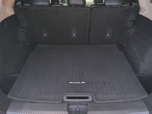 Certified 2025 Nissan Rogue SV w/ SV Premium Package FWD image 23