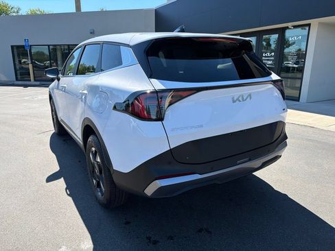 New 2026 Kia Sportage LX AWD/4WD image 10