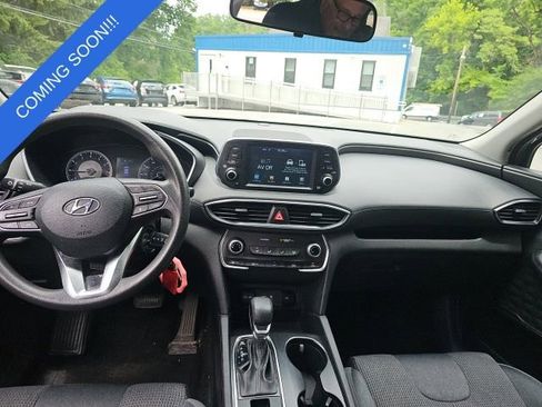 Used 2019 Hyundai Santa Fe SE AWD/4WD image 10