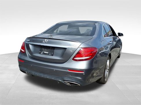 Used 2018 Mercedes-Benz E 300 4MATIC w/ Premium 1 Package image 4