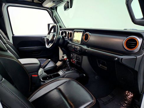 Used 2022 Jeep Gladiator Mojave w/ LED Lighting Group image 23