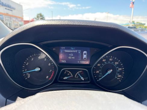 Used 2014 Ford Focus SE w/ SE Winter Package FWD image 12