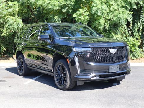 Used 2023 Cadillac Escalade Sport Platinum w/ LPO, ONYX Package AWD/4WD image 10