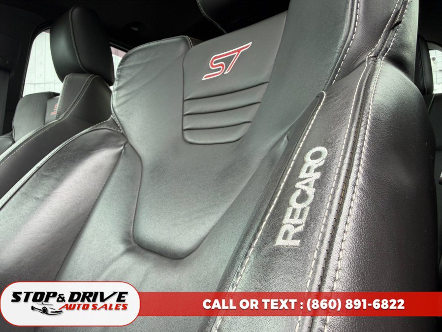 Used 2013 Ford Focus ST FWD image 16