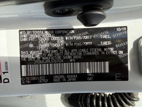 Used 2020 Toyota 4Runner SR5 Premium AWD/4WD image 32