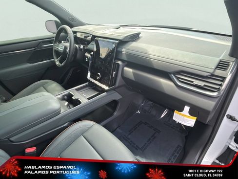 New 2026 GMC Acadia AT4 w/ Luxury Package AWD/4WD image 40