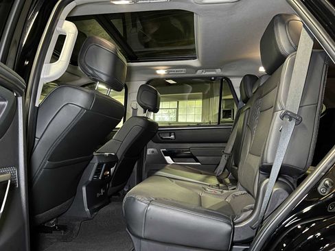 Used 2023 Toyota Sequoia Limited image 19