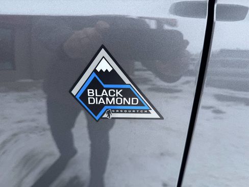 Used 2024 Ford Bronco Black Diamond w/ Sasquatch Package image 21