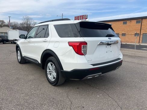 Certified 2023 Ford Explorer XLT w/ Equipment Group 202A image 6