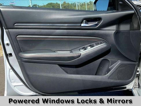 Used 2020 Nissan Altima 2.5 SR w/ Premium Package image 24