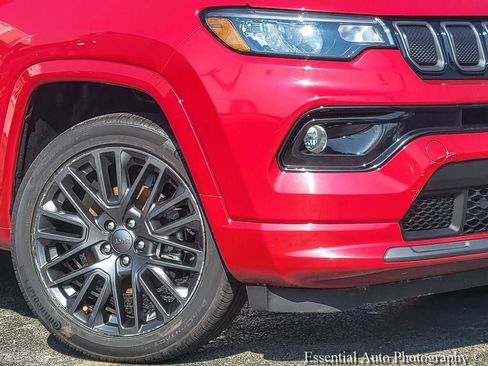 Certified 2022 Jeep Compass Limited AWD/4WD image 5