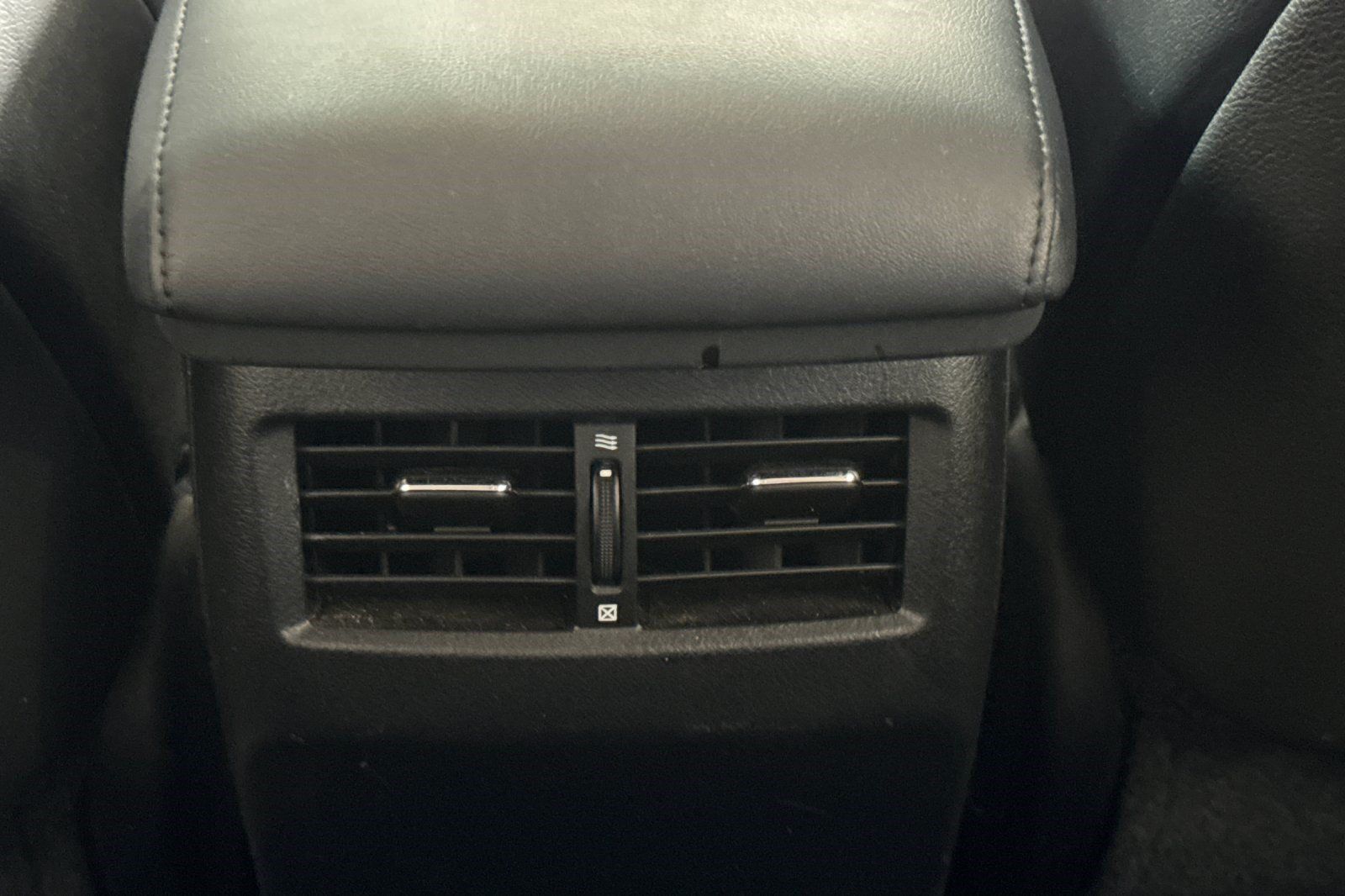 Used 2011 Lexus RX 350 AWD w/ Premium Pkg image 16