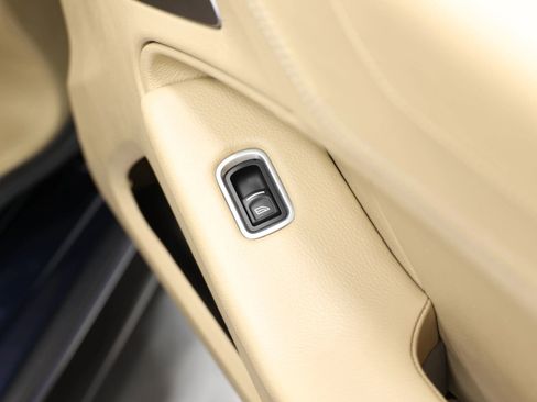 Used 2016 Aston Martin Vanquish Volante Convertible 2D image 56