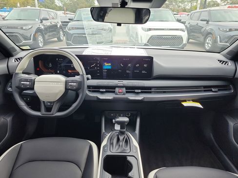 New 2026 Kia K4 GT-Line w/ GT-Line Sunroof Package FWD image 16