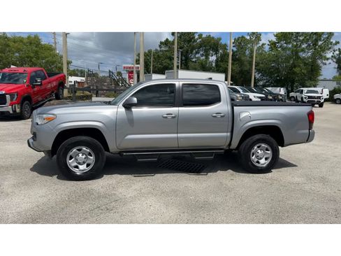 Used 2018 Toyota Tacoma SR w/ SR Convenience Package RWD image 5