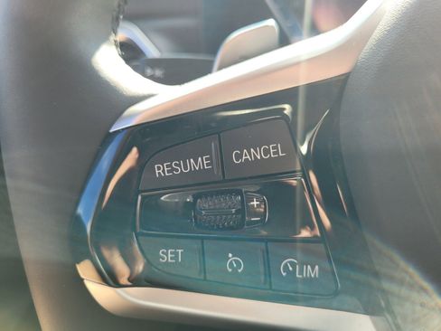 Used 2025 BMW 230i Coupe w/ Premium Package image 27