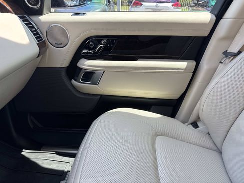 Used 2019 Land Rover Range Rover Supercharged AWD/4WD image 24
