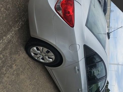 Used 2015 Chevrolet Cruze LS image 4