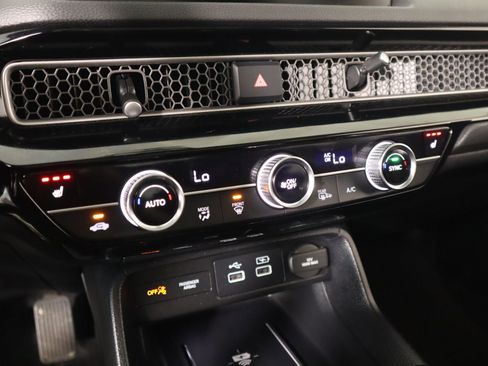 Used 2024 Honda Civic Touring image 7