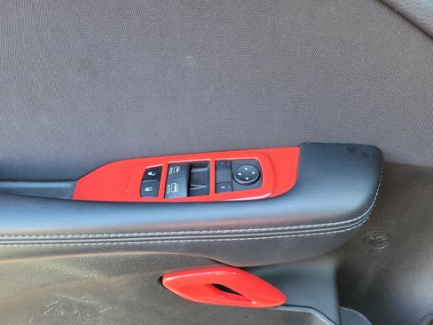 Used 2022 Dodge Challenger R/T image 19