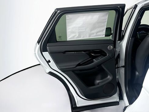 Used 2026 Land Rover Range Rover Evoque Dynamic SE image 23
