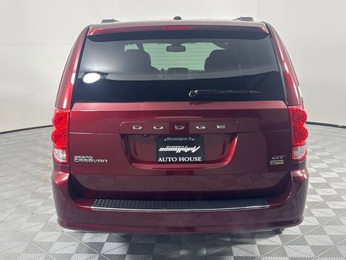 Used 2018 Dodge Grand Caravan GT image 5