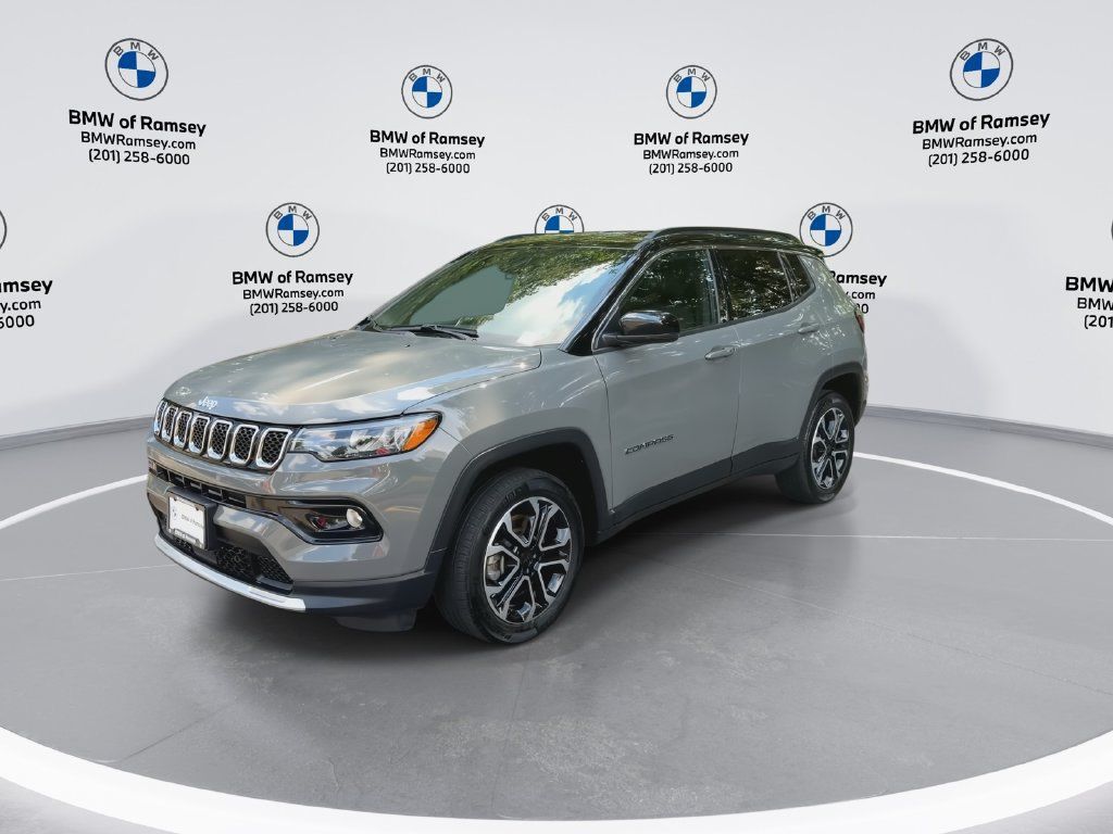 Used 2024 Jeep Compass Limited AWD/4WD image 4