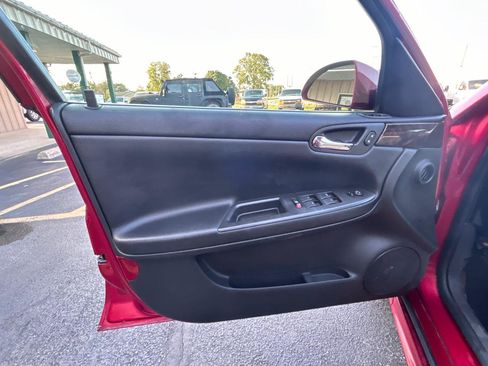 Used 2015 Chevrolet Impala LTZ FWD image 14