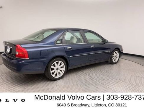 Used 2004 Volvo S80 2.5T AWD/4WD image 2